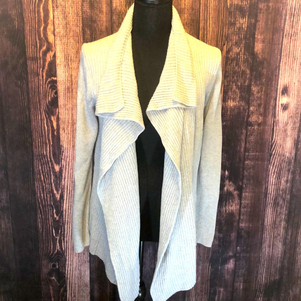 NWOT Banana Republic cardigan